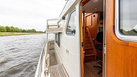 Яхта Privateer Trawler 50